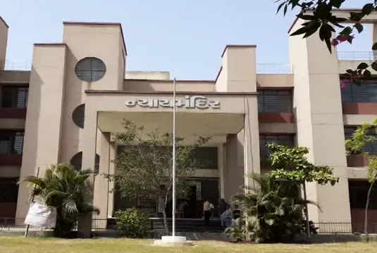 અંકલેશ્વરમાં ખાનગી ટ્રાવેલ્સના બસના ચાલકને કોર્ટે એક વર્ષની સખ્ત કેદની સજા ફટકારી