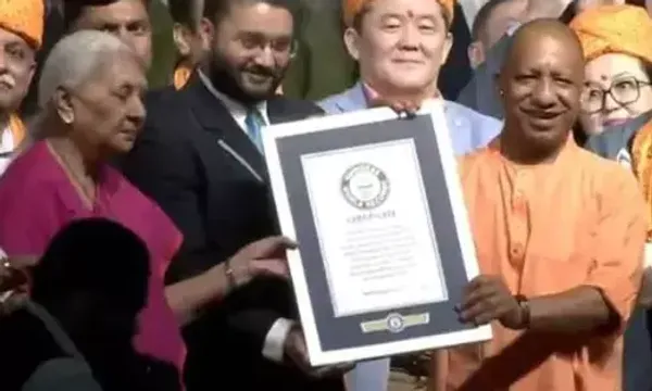 અયોધ્યામાં 22 લાખ દીવા પ્રગટાવવાનો વર્લ્ડ રેકોર્ડ,2 ડ્રોનથી ગણતરી કરાઈ