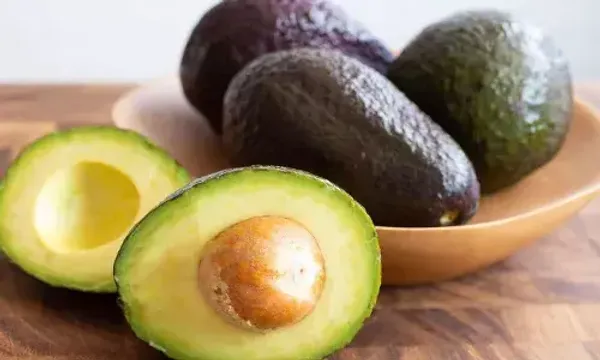 એવોકાડો સ્વાસ્થય માટે છે ખૂબ જ ફાયદાકારક, આ 6 કારણોથી તેને આહારનો ભાગ બનાવો