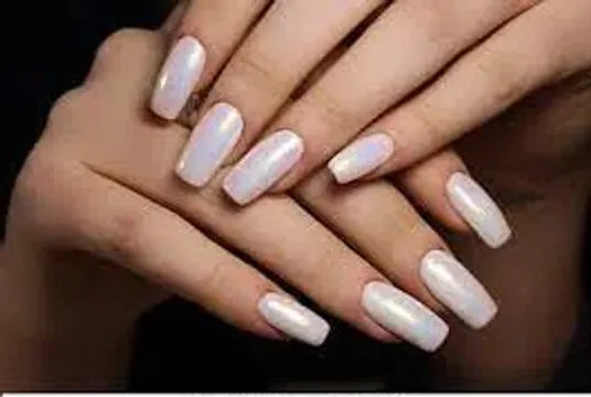 સુંદર અને લાંબા નખ મેળવવા માટે ફોલો કરો આ સરળ ટિપ્સ, થોડા જ દિવસોમાં નખ થઈ જશે લાંબા અને સુંદર.....