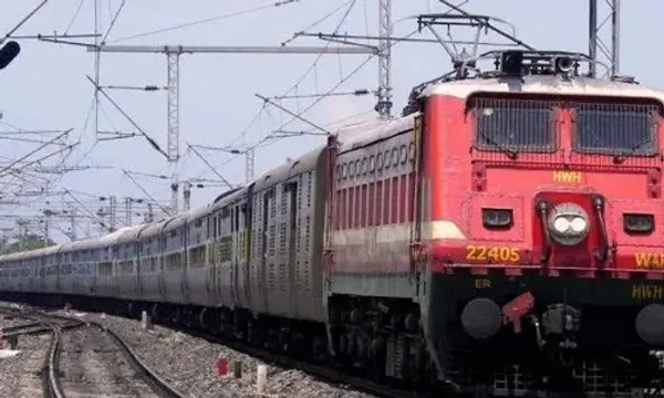 વડોદરા:દિવાળીના તહેવારને લઈ વિશેષ ટ્રેનો શરૂ:પશ્ચિમ રેલવે વધુ ત્રણ જોડી ટ્રેનો ચલાવશે