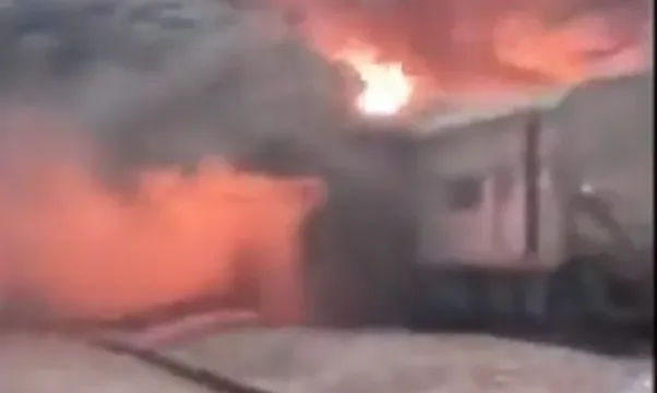 રેલ્વેમાં દૂર્ઘટનાનો સિલસિલો યથાવત, નવી દિલ્હીમાં એક્સપ્રેસ ટ્રેનમાં લાગી ભીષણ આગ