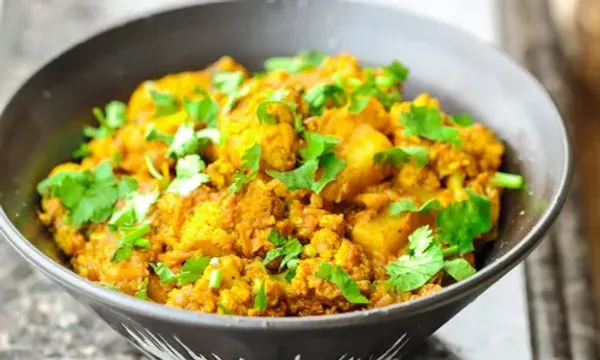 જો તમે એક જ પ્રકારનું ફલાવર બટેટાનું શાક ખાઈને કંટાળી ગયા હોવ તો, તો રીતે તૈયાર કરો વાનગી