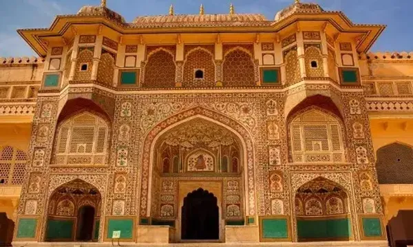 શું તમે રાજસ્થાન ફરવા જવાનું વિચારી રહ્યા છો, તો જયપુરમાં આ કિલ્લાઓની મુલાકાત અવશ્ય લો