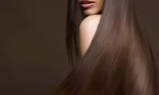 જો તમે સિલ્કી અને ચમકદાર વાળ ઈચ્છો છો, તો આ તજ તેલનો હેર માસ્ક ચોક્કસ અજમાવો.