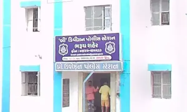 ભરૂચ: બી ડિવિઝન પોલીસે વાહન ચોરીના ગુનામાં સંડોવાયેલ આરોપીની કરી ધરપકડ, 2 બાઈક કરી કબ્જે