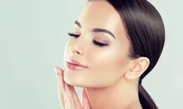 શું તમે ગ્લોઇંગ સ્કિન મેળવવા ઈચ્છો છો, તો આ ઘરગથ્થુ ઉપાયો દ્વારા તમને ગ્લો આપશે