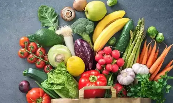 શું તમે ખરતા અને પાતળા વાળની સમસ્યાથી પરેશાન છો, તો આ શાકભાજીને તમારા આહારમાં સામેલ કરો.