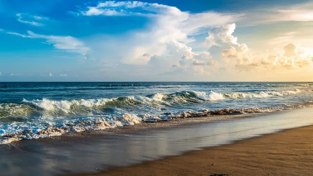 পুরী ঐতিহাসিক মন্দির, সুন্দর সৈকত এবং সাংস্কৃতিক ঐতিহ্যের জন্য বিখ্যাত