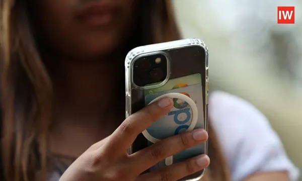 UK-Considers-AI-Chatbot-Restrictions-for-Children-Under-Social-Media-Ban