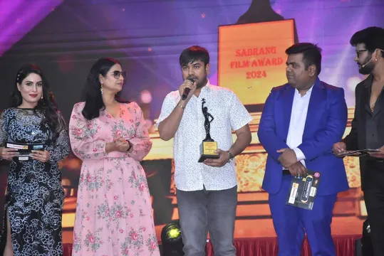 सबरंग अवॉर्ड शो में Sanjay Bhushan को मिला बेस्ट पीआरओ का अवॉर्ड