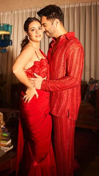 Aparshakti और Aakriti ने पेश किया सीजन का सबसे बेहतरीन वेडिंग लुक