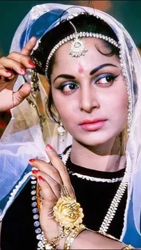 वहीदा रहमान वो एक ऐसी औरत जिसमे जिंदगी का हर रंग मौजूद है