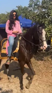 पंजाबी फिल्म Shaunki Sardar के लिए Nimrit Kaur Ahluwalia ने सीखा घुड़सवारी