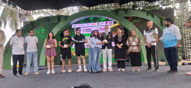 Rahul Bose, Vedang Raina, Rasika Dugal और Pashmina Roshan ने Bhamla Foundation के ग्रीन राइड साइक्लोथॉन का नेतृत्व किया