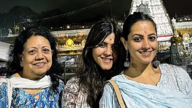 अनीता हसनंदानी ने एकता कपूर के साथ तिरुमाला मंदिर के किए दर्शन