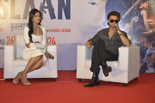 Aayush Sharma फिल्म Ruslaan के लॉन्च के लिए पहुंचे कोलकाता