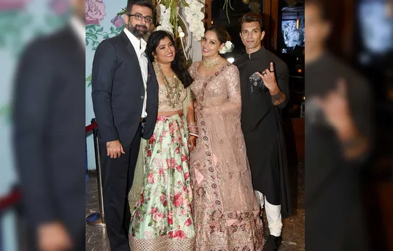 PICS: बिपाशा बसु की छोटी बहन ने की शादी, रिसेप्शन में दिखा रॉयल अंदाज़