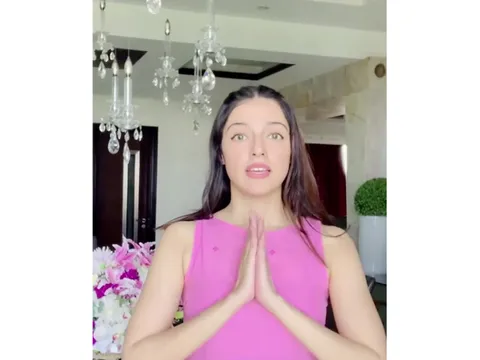 म्यूज़िक माफिया विवाद में अब सोनू पर खूब बरसीं दिव्या, कहा - सिंगर की वीडियो के बाद मुझे रेप तो भूषण को जान से मारने की मिल रही हैं धमकियां