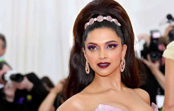 दीपिका पादुकोण बनीं देश की सबसे बड़ी सेलिब्रिटी ब्रांड, करीब 700 करोड़ हैं ब्रांड वैल्यू