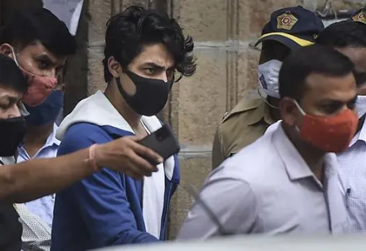 Aryan Khan Drugs Update: आज फिर नहीं मिली जमानत, वकील बदलने का पैतरा भी काम न आया