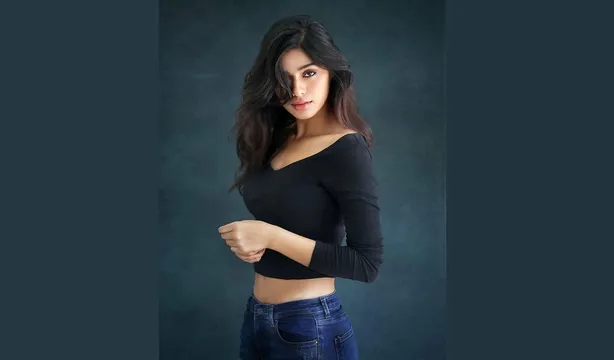 अभिनेत्री प्रणति राय प्रकाश का शूटिंग वीडियो वायरल, प्रशंसकों ने विभिन्न प्रतिभाओं के साथ अभिनेत्री की सराहना की