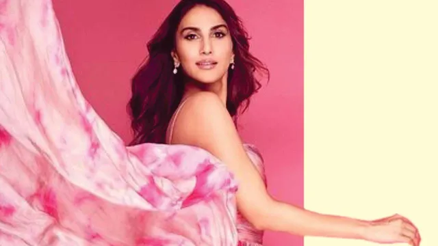 बॉलीवुड स्टार वाणी कपूर ने लांच किया पार्कोस की नई वेबसाइट