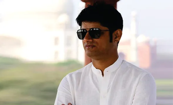 संदीप कहां गायब है?