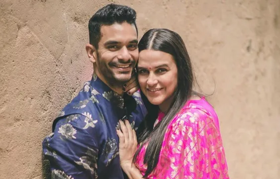 नेहा धूपिया के पति अंगद बेदी ने शेयर की अपनी 5 गर्लफ्रेंड्स की फोटो, कहा- उखाड़ लो जो उखाड़ना है (Neha Dhupia Roadies Controversy)