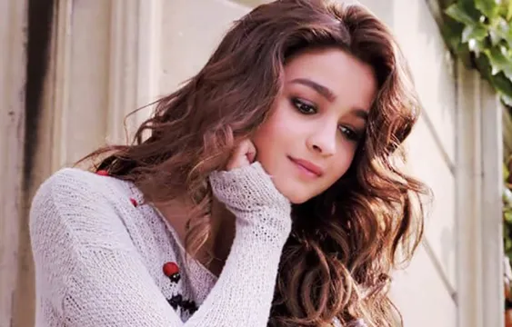 बर्थडे स्पेशल: इतने छोटे से करियर में ही इतना सबकुछ हासिल कर चुकी हैं आलिया भट्ट