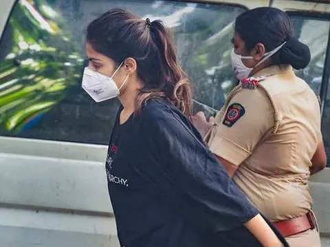 रिया चक्रवर्ती गिरफ्तार, वजह सुशांत की मौत नही