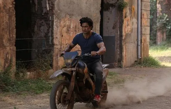 फिल्म ‘जंगली’ में खुद स्टंट करते नजर आए विद्युत जामवाल