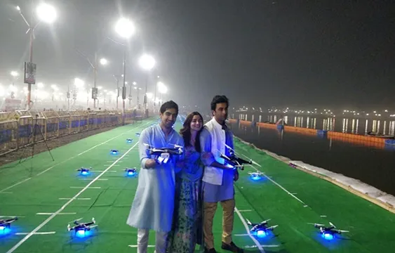 प्रयागराज के कुंभ पहुंचे रणबीर-आलिया, 150 ड्रोन्स की रोशनी में लॉन्च हुआ ‘ब्रह्मास्त्र’ का लोगो