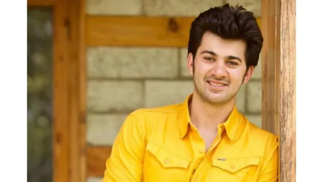 ‘‘ हंस कर बोले , ‘बस इतना बता देता हूँ कि मेरे जीवन में कोई लड़की है।’’ आई एम नॉट सिंगल! -करण देओल