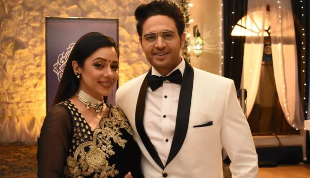 आनुपमाँ में मालविका पहुंची शाह परिवार के घर