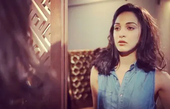 गुस्से में कियारा अडवाणी ने काटे अपने बाल, लोगों ने कहा:- पगला गई हो क्या?