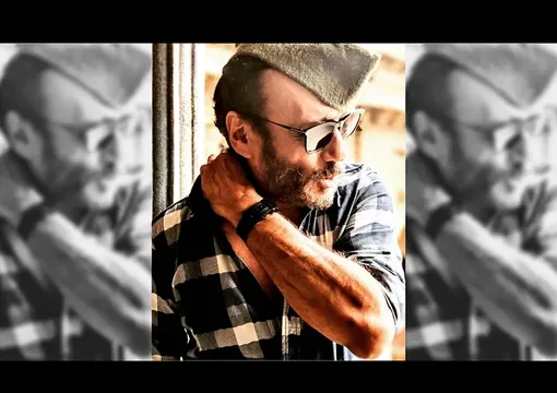 जैकी श्रॉफ ने अपने भिड़ू स्टाइल में लोगों से की घर में रहने की अपील , लॉकडाउन के कारण खुद अपने घर नहीं पुँहचे