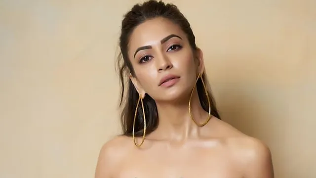 फिल्म के पहले शेड्यूल की शूटिंग पूरी होने के बाद फिल्म से बाहर हुई कृति खरबंदा, जानिए वजह