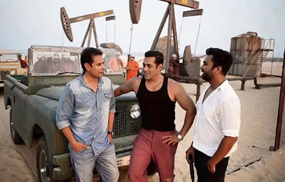 भारत के सेट से सामने आया सलमान का लुक, पुराने अंदाज में नज़र आए सल्लू मिंया