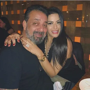 संजय दत्त की बेटी Trishala Dutt ने अपने पिता के ड्रग्स लेने के लेकर क्या कहा, पढ़ें इस खबर में