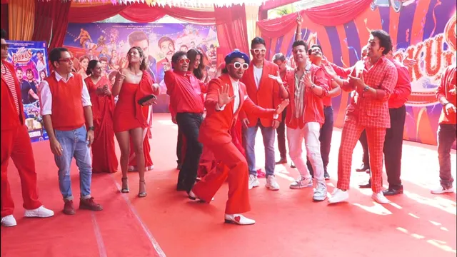Circus Trailer Launch: 'सर्कस’ के ट्रेलर लॉन्च में रणवीर सिंह ने मचाया पूरी टीम के साथ धमाल