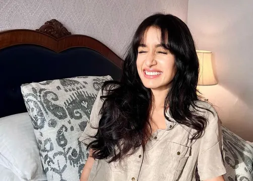 क्या आपने देखी है श्रद्धा कपूर की ये नई स्टाइल? 