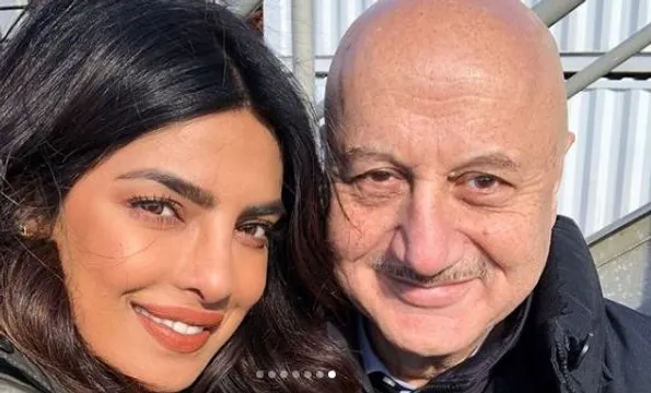 प्रियंका चोपड़ा के रेस्टोरेंट Sona में डिनर के लिए पहुंचे अनुपम खेर