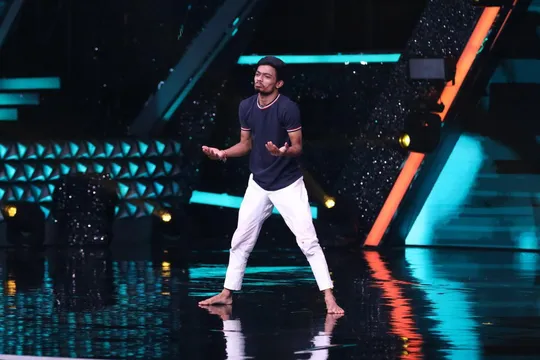 शौक से डांसर और पेशे से डिलीवरी बॉय दिब्बय दास ने असम से इंडियाज़ बेस्ट डांसर सीज़न 2 के मंच तक पहुंचने के लिए पार किया चुनौती भरा सफर