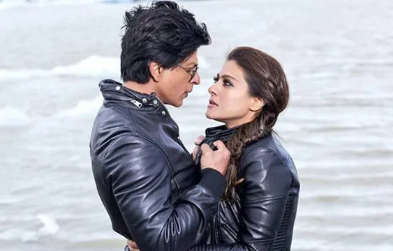 इरफान खान की इस फिल्म के सीक्वल में फिर नज़र आएगी शाहरुख-काजोल की जोड़ी !