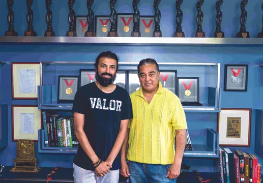 अब प्रभास,दीपिका पादुकोण व अमिताभ बच्चन के साथ ही कमल हासन भी शामिल हुए फिल्म 'प्रोजेक्ट के' में 