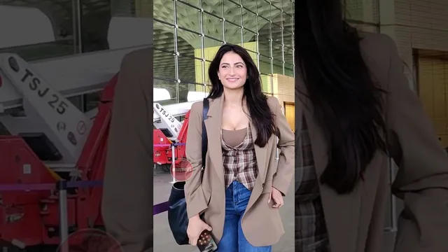 Palak Tiwary Papped At The Airport Giving Pinteresty Vibes #shorts #palaktiwari #bollywoodnews