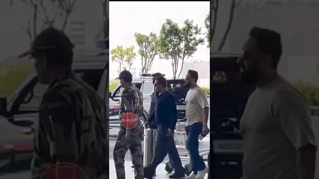Bollywood Actor Salman Khan Spotted At Mumbai Airport #salmankhan #bollywoodnews