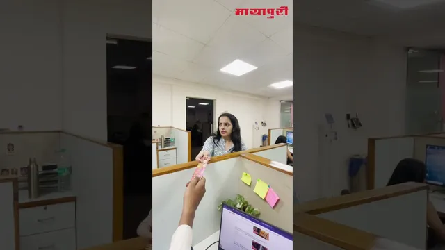 When you ask your male colleague for a comb... and suddenly remember where it’s been. 🫣💇‍♀