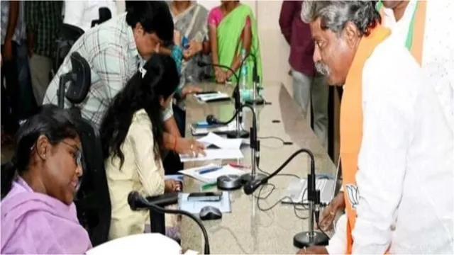 Drunkers : మందుబాబుల కోసం డ్రాపింగ్‌ వ్యాన్...కలెక్టర్ కి వినతి పత్రం!